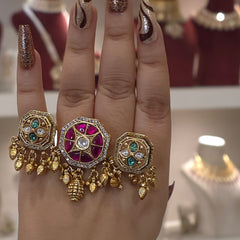 Mudhuri golden ring