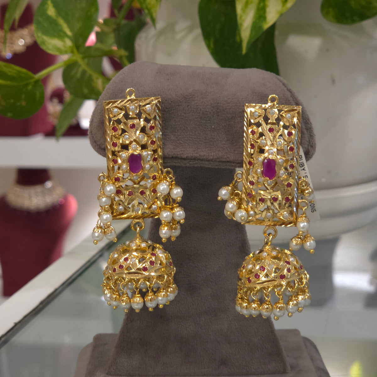 Jasmeet Jadau earings