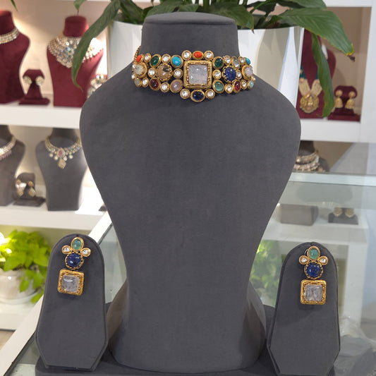 Vedushi designer choker