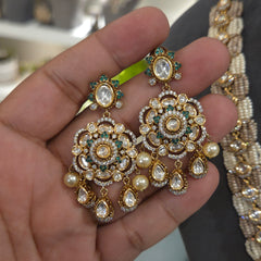Leela beaded necklace set