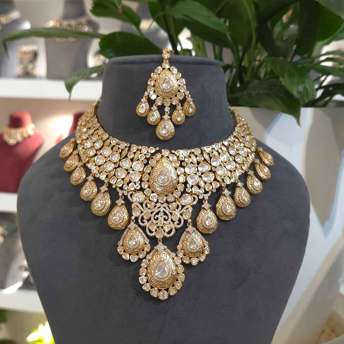 Harleen polki necklace set