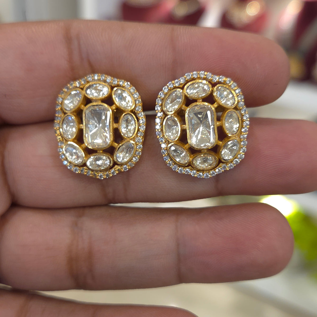 Neeru screwback polki studs