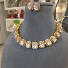 Vidhya moissanite set