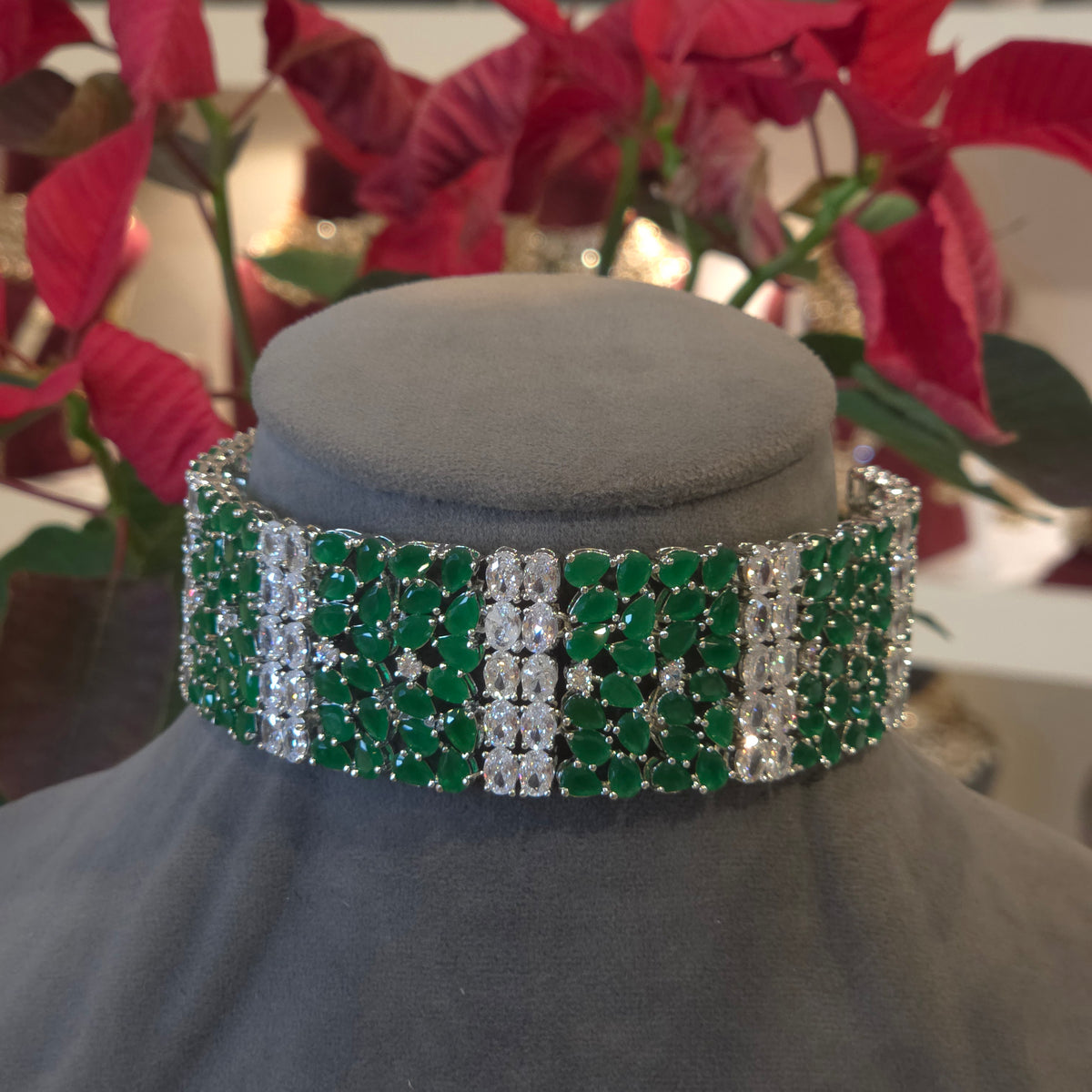 Vanshika Ad choker set