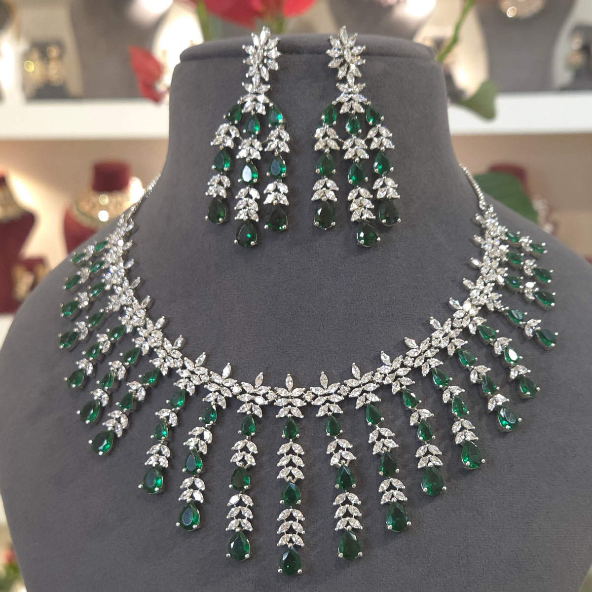 Rashi A.D necklace set