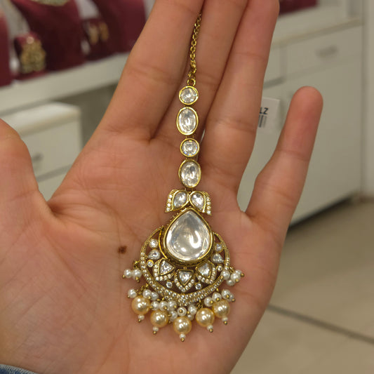 Yashika Polki maangtikka