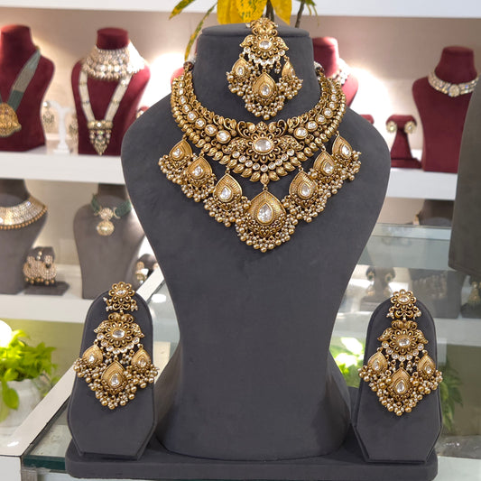 Vijaya antique gold polished set