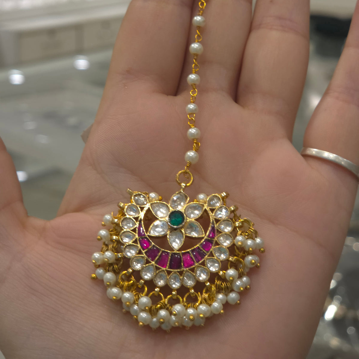 Krishna Pachi Kundan Tikka