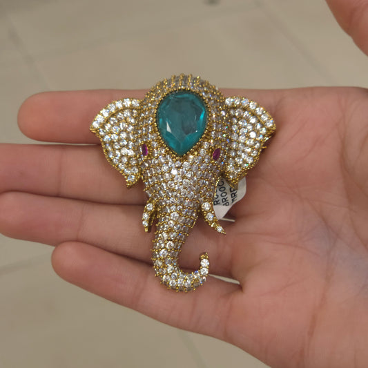 Samayaira Ad brooch