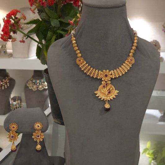 Agam antique gold necklace set