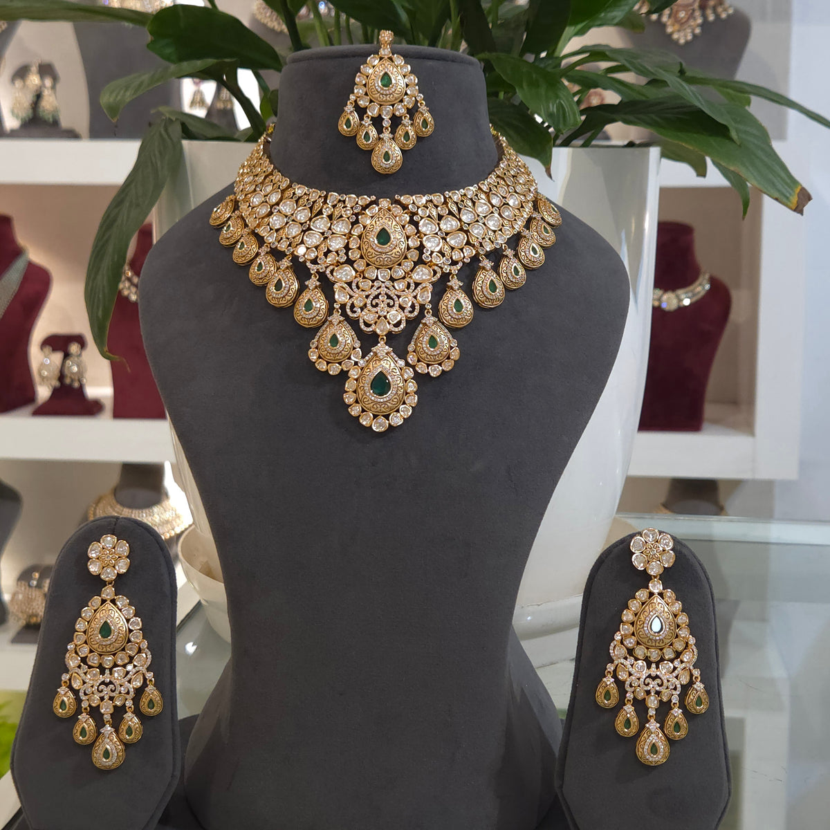 Harleen polki necklace set