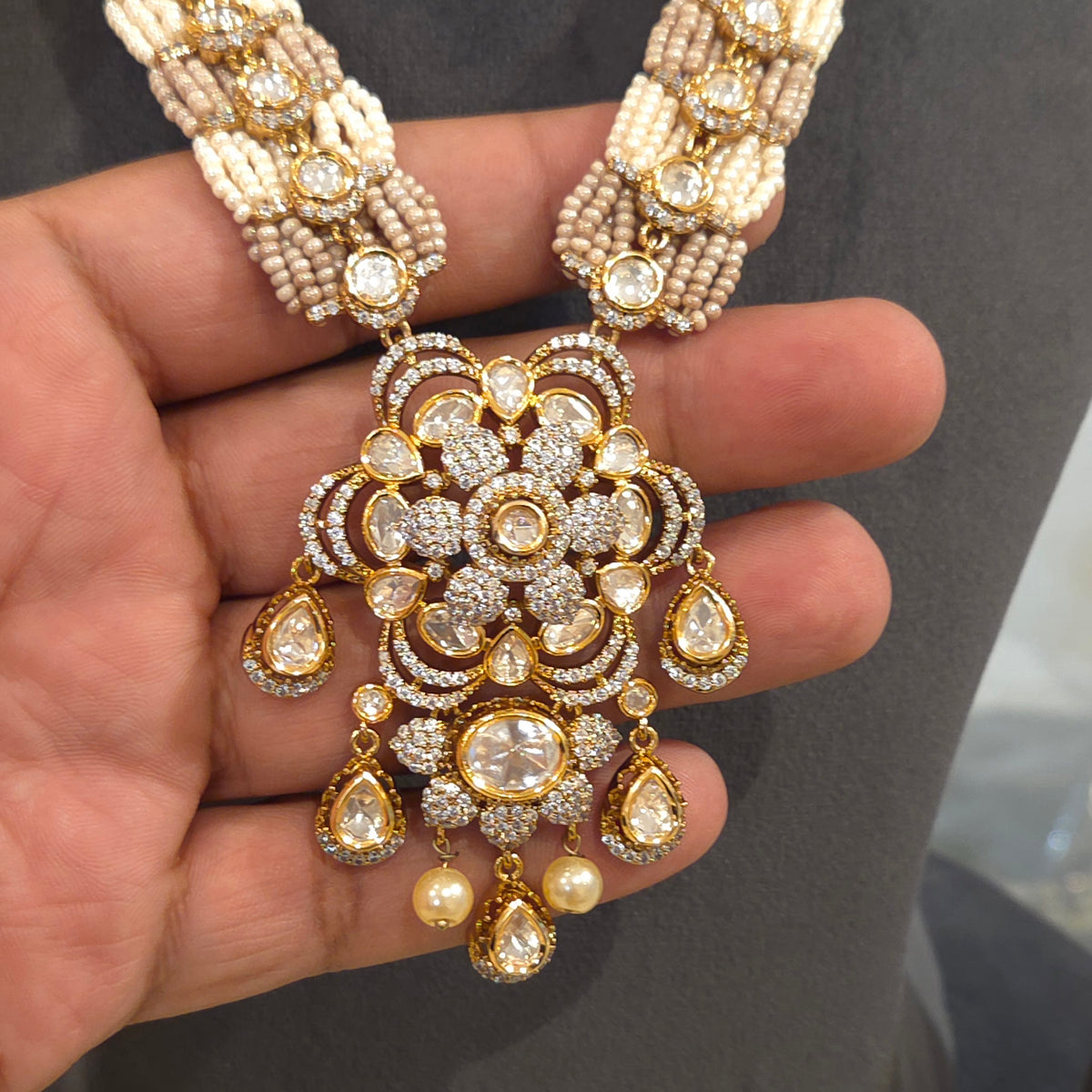 Leela beaded necklace set