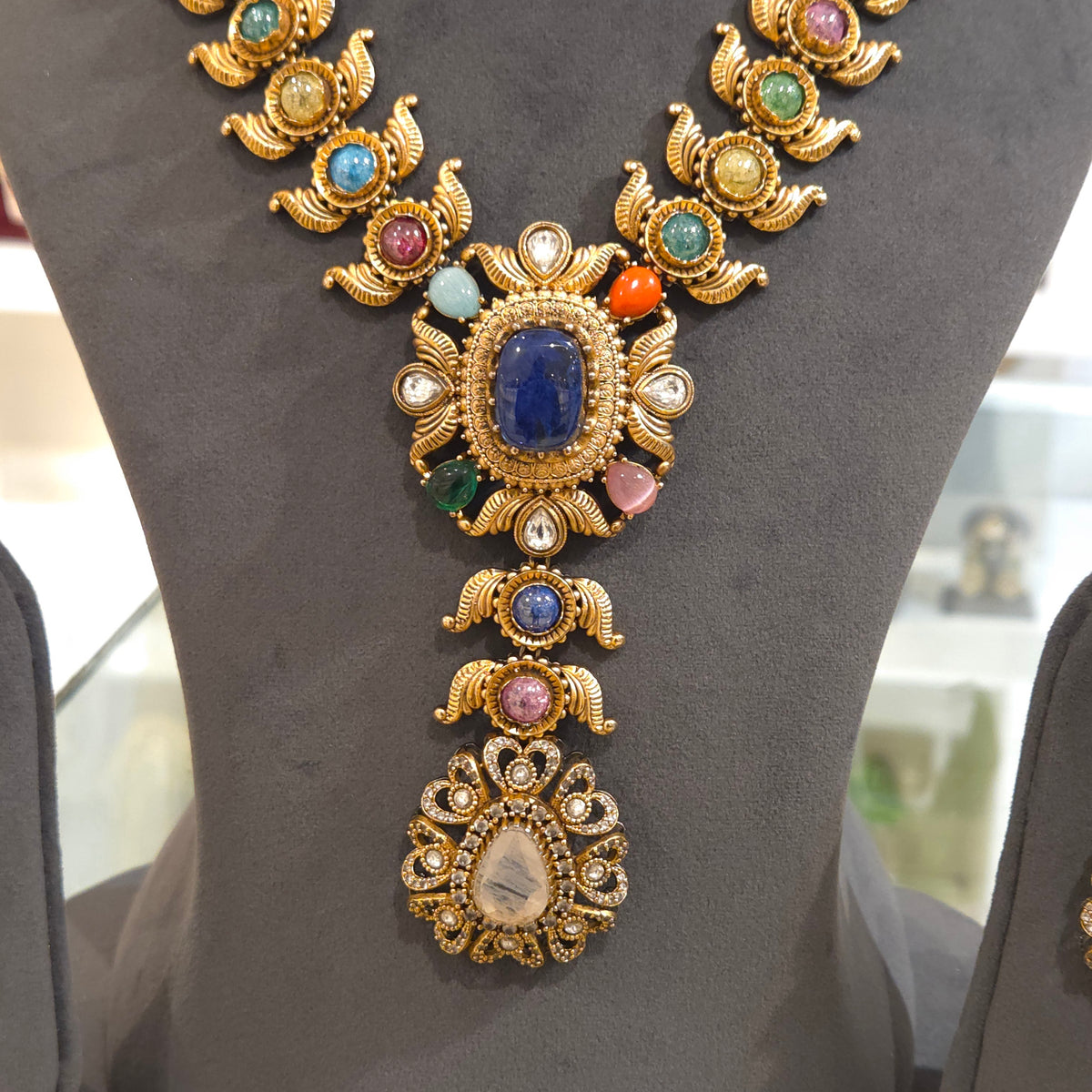 Liya designer set