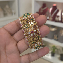 Meehraz heritage bangle