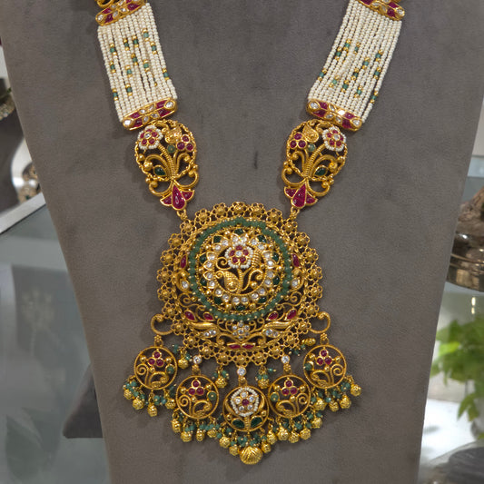 Nimrata polki necklace set