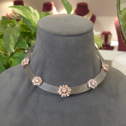 Ameera Ad necklace set