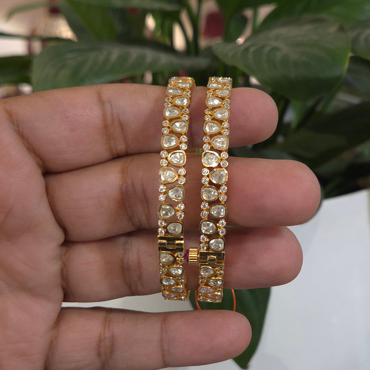 Avneet moissanite polki bangle