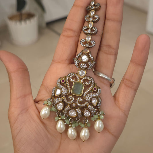 Meena polki maangtikka