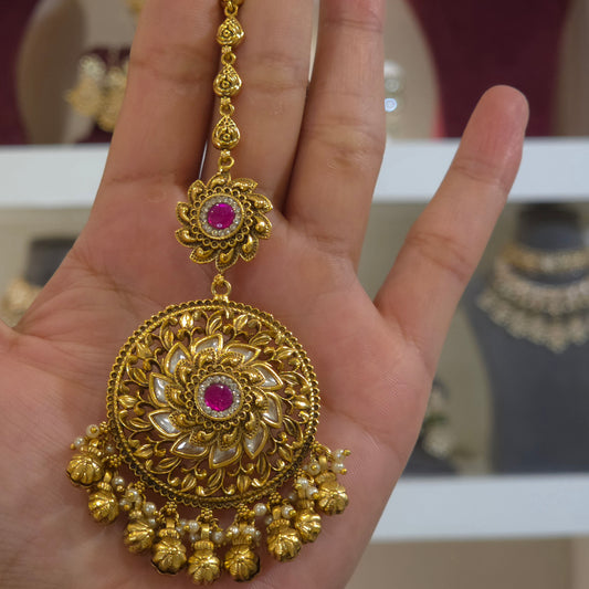 Arohi  Antique  Maangtikka