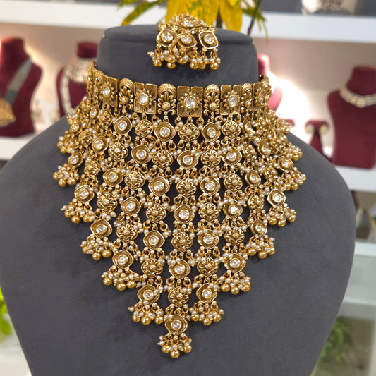 Mithali antique golden choker