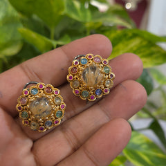 Veeni sabya studs