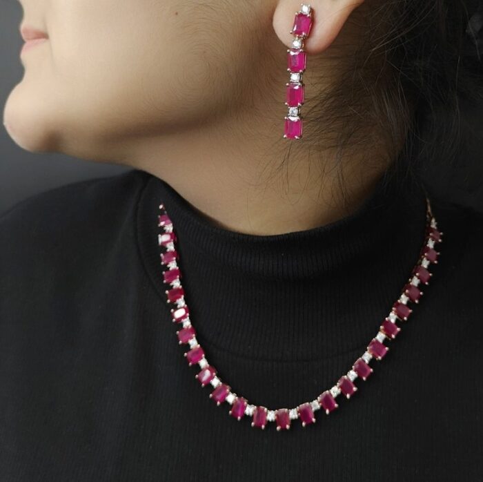 Aaron Neckline Set - Image 1